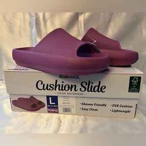 NWT 32 Degrees Cushion Slides in Purple
